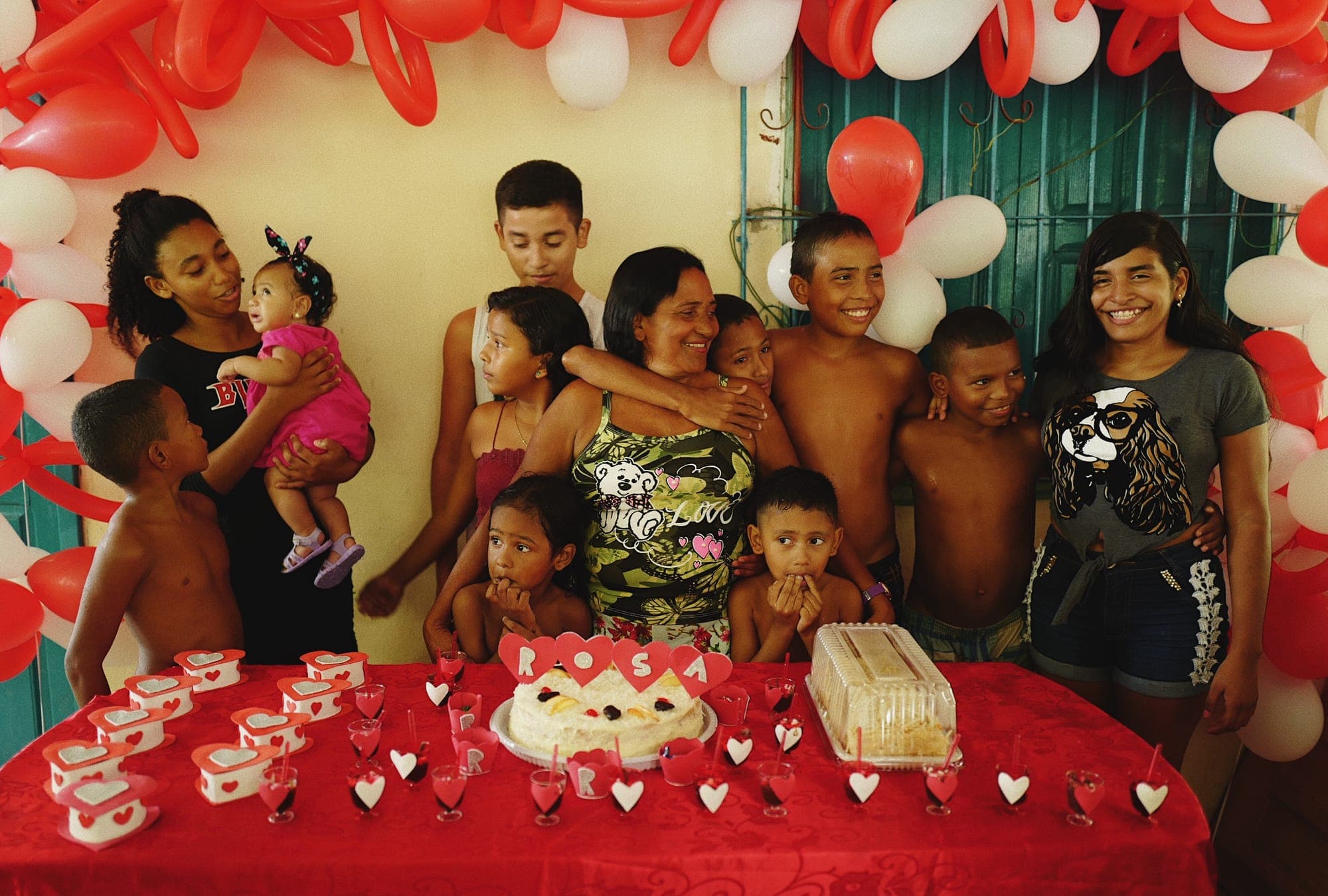 Família reunida em uma festa de aniversário